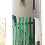 The Gate Patio House * נאזרה