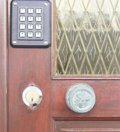 The Gate Patio House Apartament Nazaré
